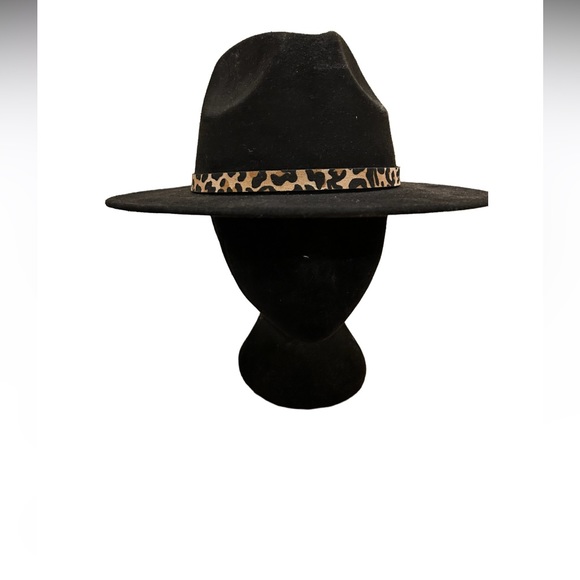 Black Flat Brim Panama Hat - Picture 2 of 3